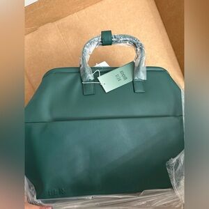 Beis Wicked Green Weekender